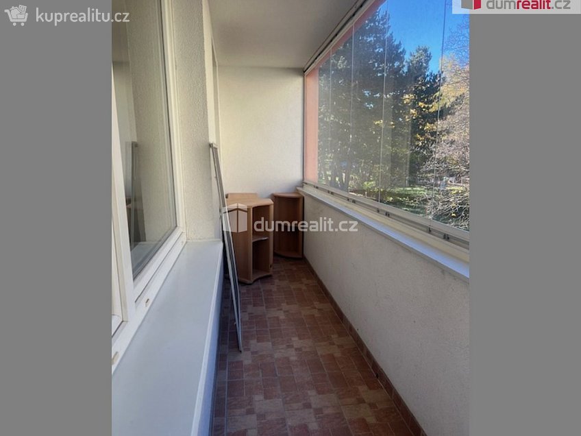 Pronájem bytu 3+kk 64 m^2 Cvikovská, Praha 9 