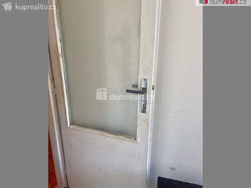 Pronájem bytu 3+kk 64 m^2 Cvikovská, Praha 9 