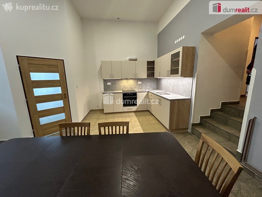 Pronájem bytu 2+kk 69 m^2 Ovčárecká, Kolín 