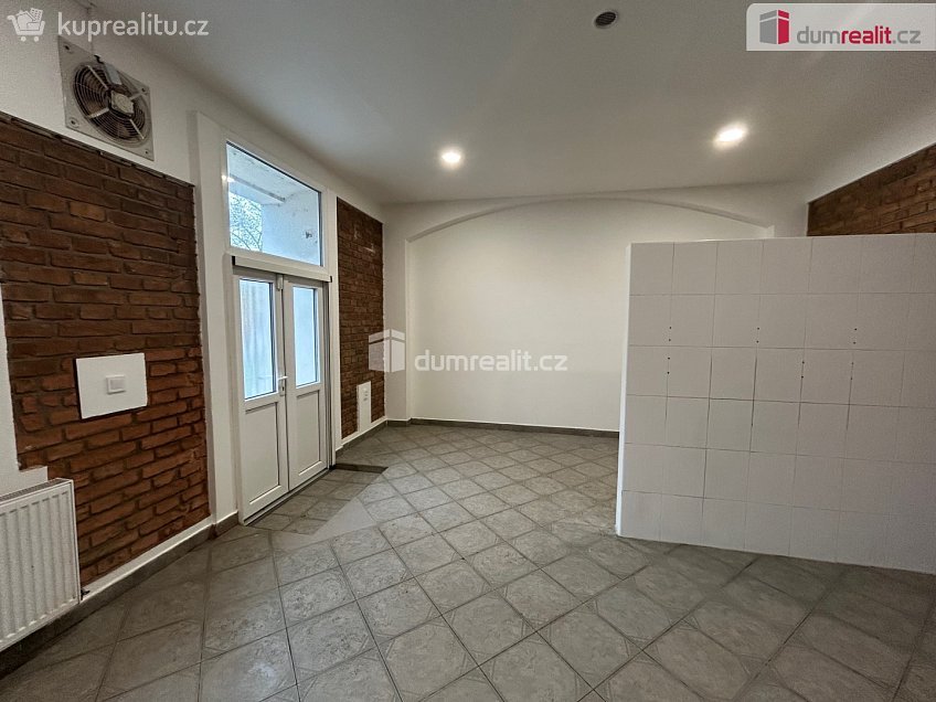 Pronájem bytu 2+kk 69 m^2 Ovčárecká, Kolín 