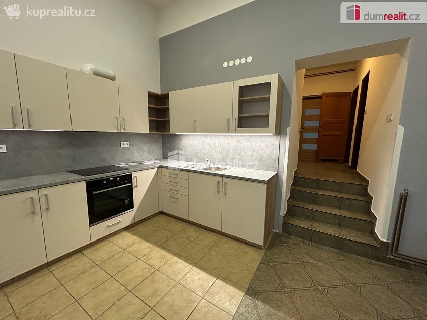 Pronájem bytu 2+kk 69 m^2 Ovčárecká, Kolín 