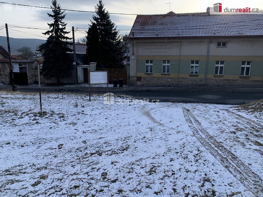 Prodej  stavebního pozemku 1126 m^2 Všeradice, Všeradice 