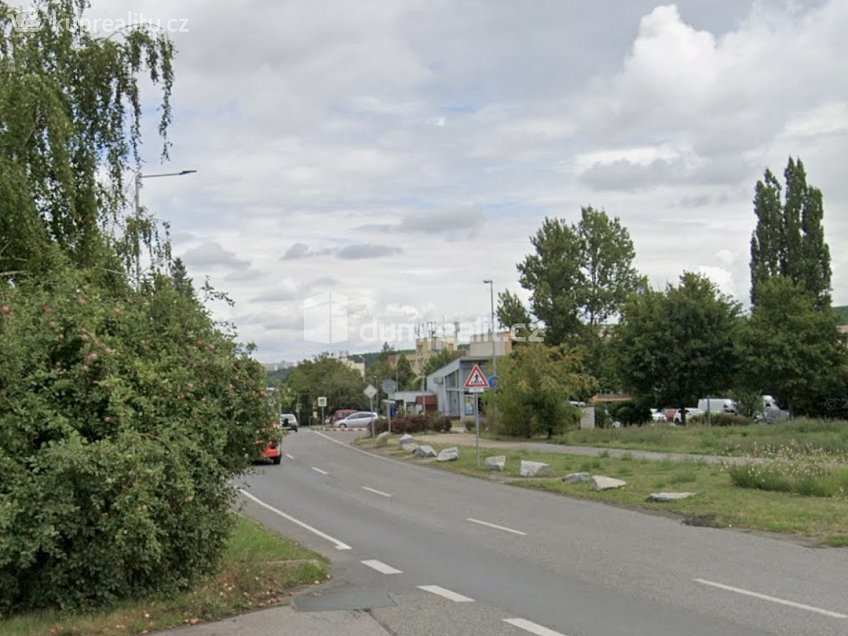 Pronájem bytu 1+kk 20 m^2 K výtopně, Praha-Zbraslav 