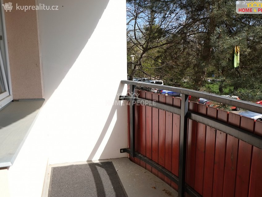 Pronájem bytu 1+1 35 m^2 Slavíčkova, Brno 