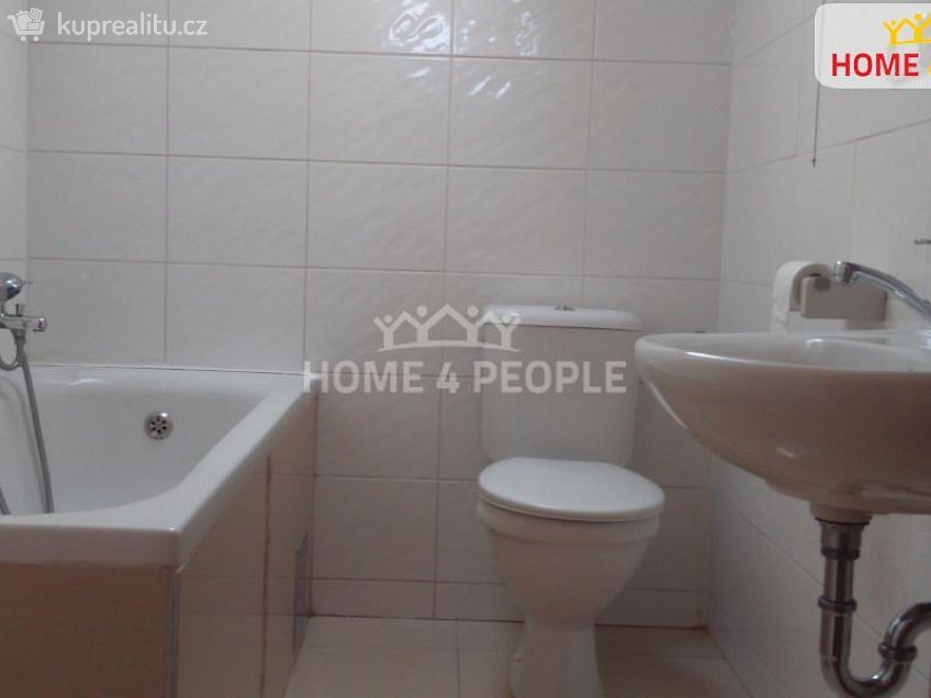 Pronájem bytu 1+kk 32 m^2 Jírovcova, České Budějovice 