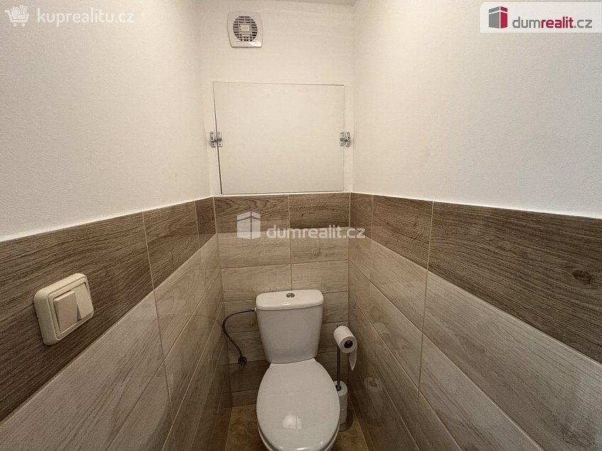 Pronájem bytu 3+1 62 m^2 Manželů Dostálových, Praha 14 