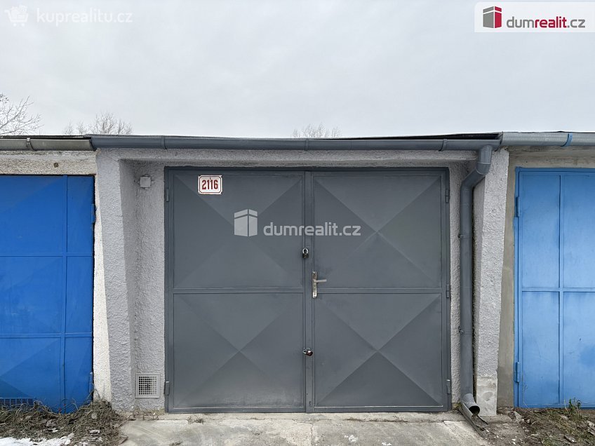 Pronájem  garáže 18 m^2 Průmyslová, Hodonín 