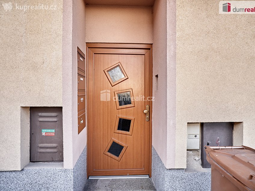 Pronájem bytu 1+kk 21 m^2 Emy Destinové, Ústí nad Labem 
