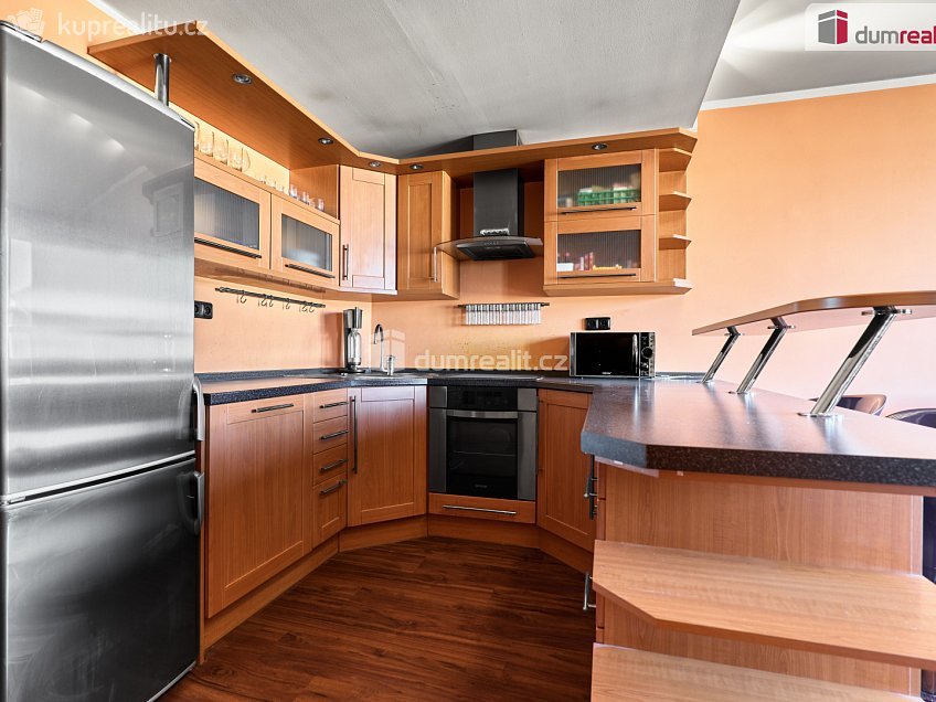 Prodej bytu 3+kk 67 m^2 Pod Nádražím, Nová Role 