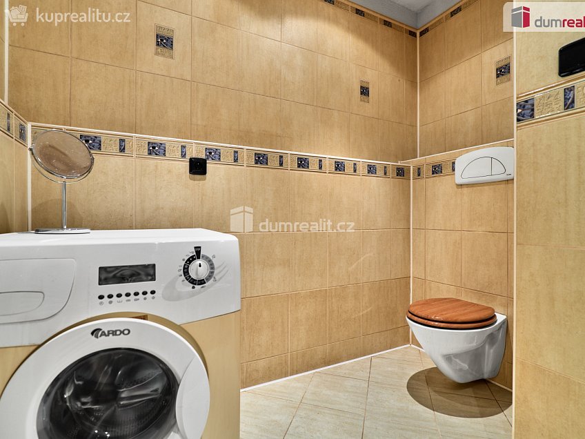 Prodej bytu 3+kk 67 m^2 Pod Nádražím, Nová Role 