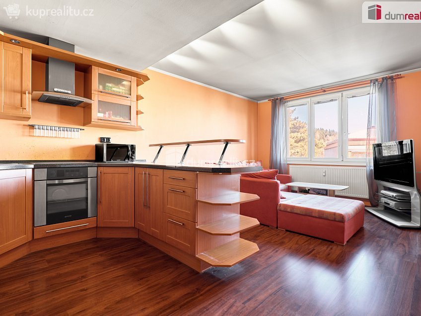 Prodej bytu 3+kk 67 m^2 Pod Nádražím, Nová Role 