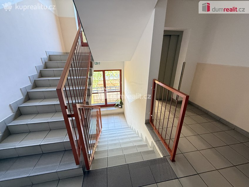 Pronájem bytu 1+kk 38 m^2 Přemyslova, Kralupy nad Vltavou 