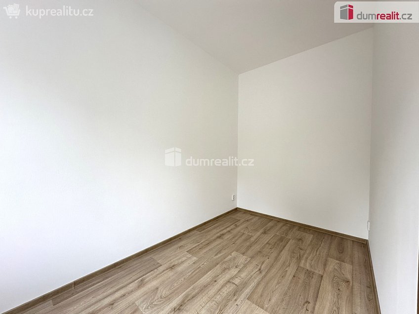 Pronájem  rodinného domu 52 m^2 Žarošice, Žarošice 