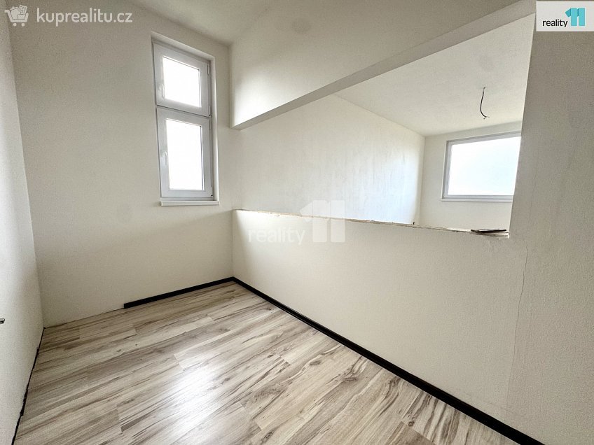 Prodej  rodinného domu 500 m^2 Kořenov, Kořenov 