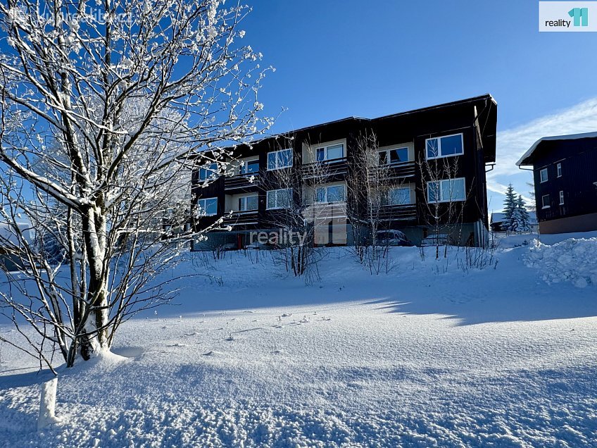 Prodej  rodinného domu 500 m^2 Kořenov, Kořenov 