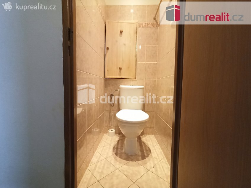 Pronájem bytu 2+1 56 m^2 Severní, Ostrov 