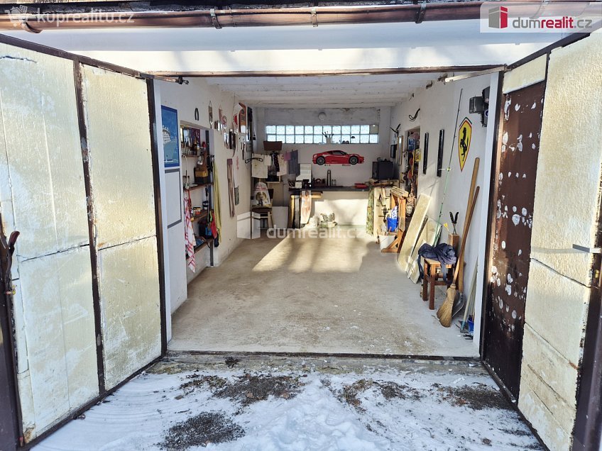 Prodej  garáže 18 m^2 Kaplice, Kaplice 