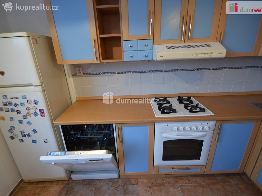 Pronájem  rodinného domu 166 m^2 Úhonická, Jeneč 