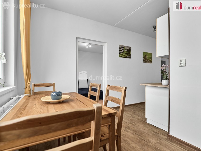 Prodej bytu 2+1 63 m^2 Závodu míru, Karlovy Vary 