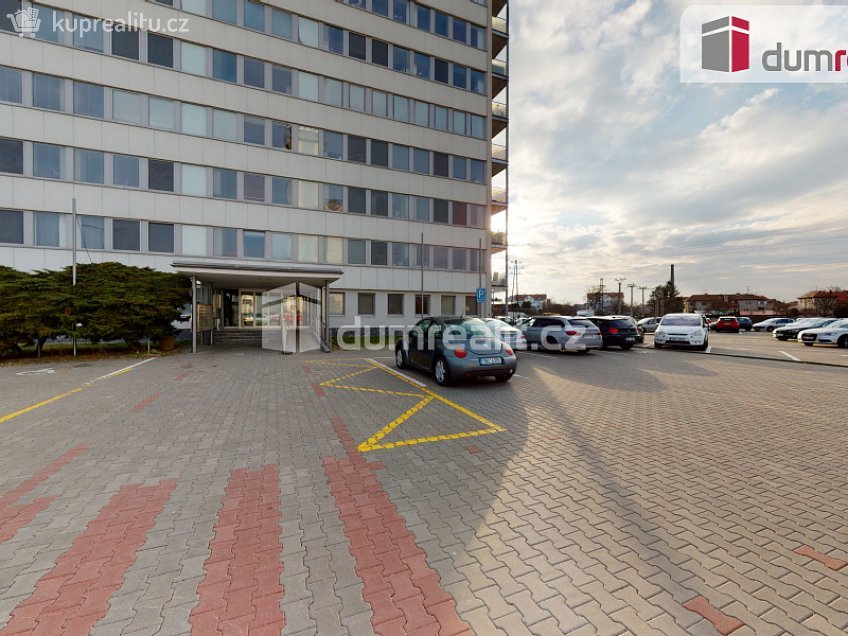 Pronájem bytu 1+kk 30 m^2 J. Opletala, Břeclav 