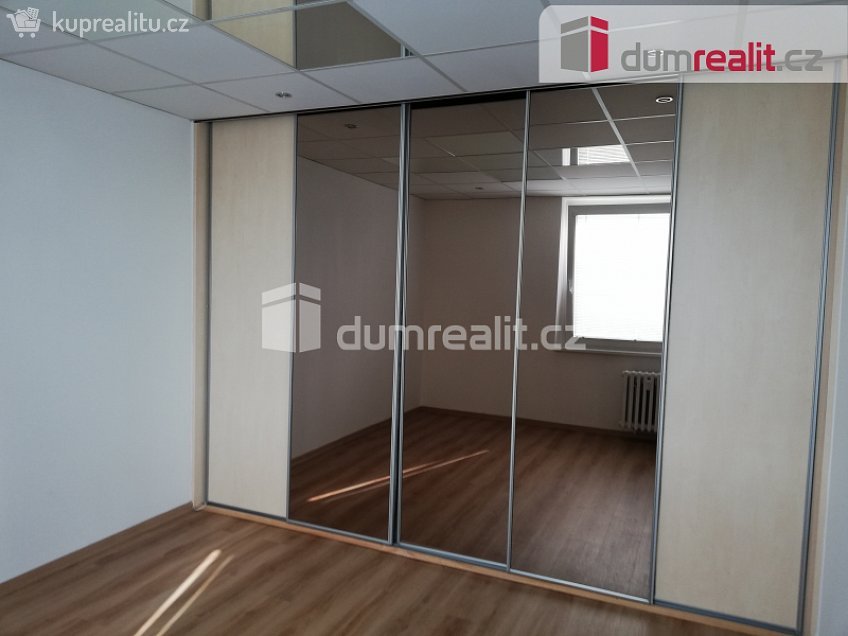 Pronájem bytu 4+1 78 m^2 Krušnohorská, Teplice 