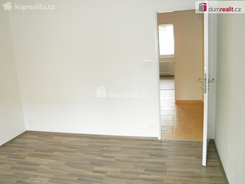 Pronájem bytu 2+kk 38 m^2 Slovácká, Břeclav 