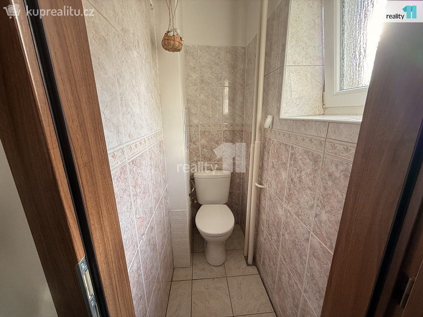 Prodej bytu 3+1 74 m^2 Schwarzova, Plzeň 