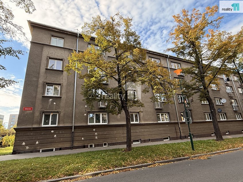 Prodej bytu 3+1 74 m^2 Schwarzova, Plzeň 