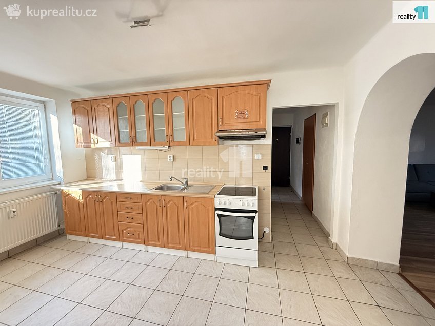 Prodej bytu 3+1 74 m^2 Schwarzova, Plzeň 