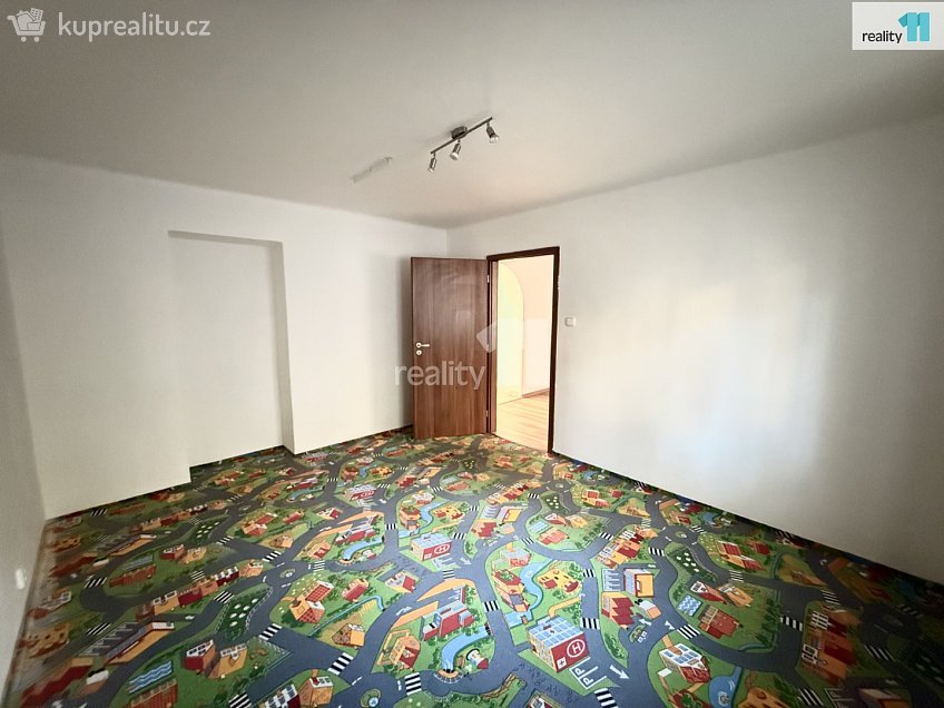 Prodej bytu 3+1 74 m^2 Schwarzova, Plzeň 