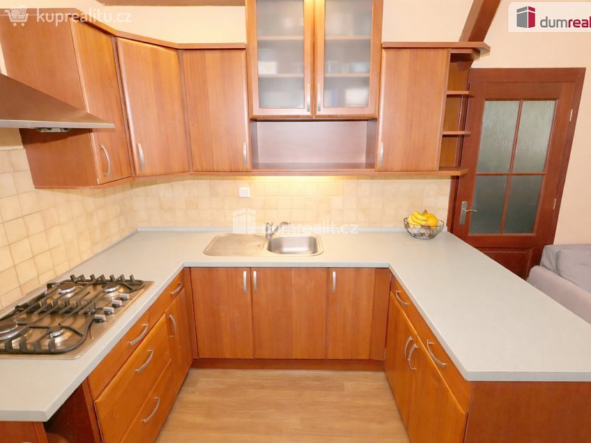 Prodej bytu 2+kk 43 m^2 Srbínská, Praha 10 