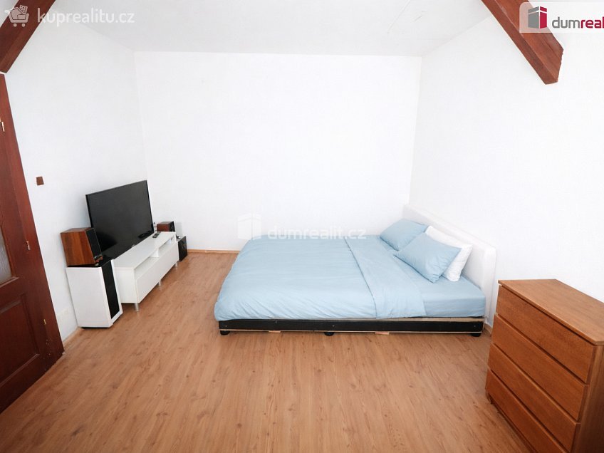 Prodej bytu 2+kk 43 m^2 Srbínská, Praha 10 