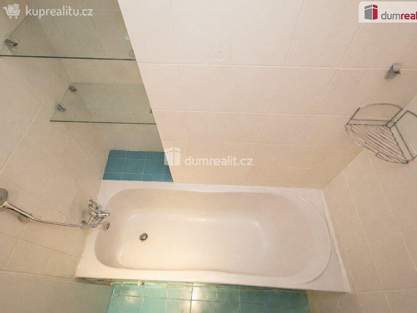 Prodej bytu 2+kk 43 m^2 Srbínská, Praha 10 