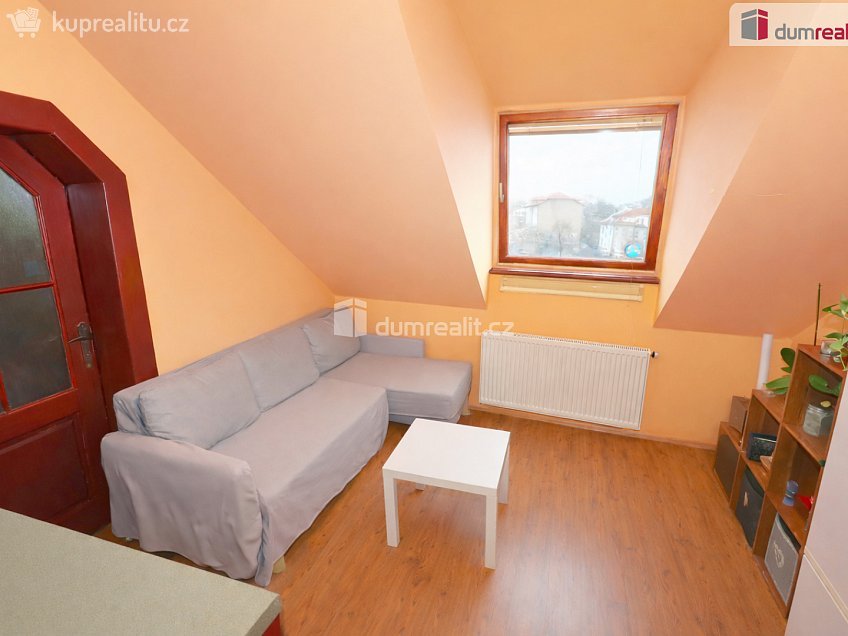 Prodej bytu 2+kk 43 m^2 Srbínská, Praha 10 