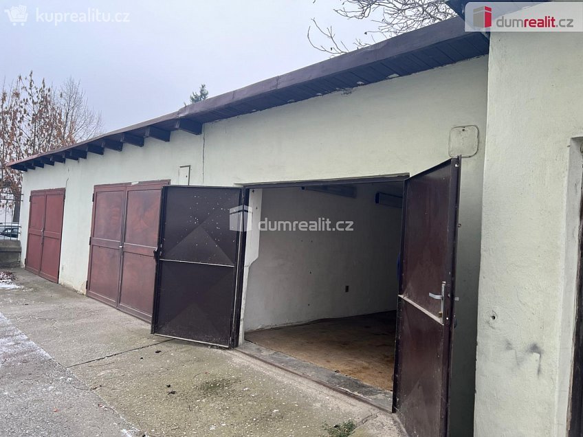 Pronájem  garáže 22 m^2 Jateční, Opava 