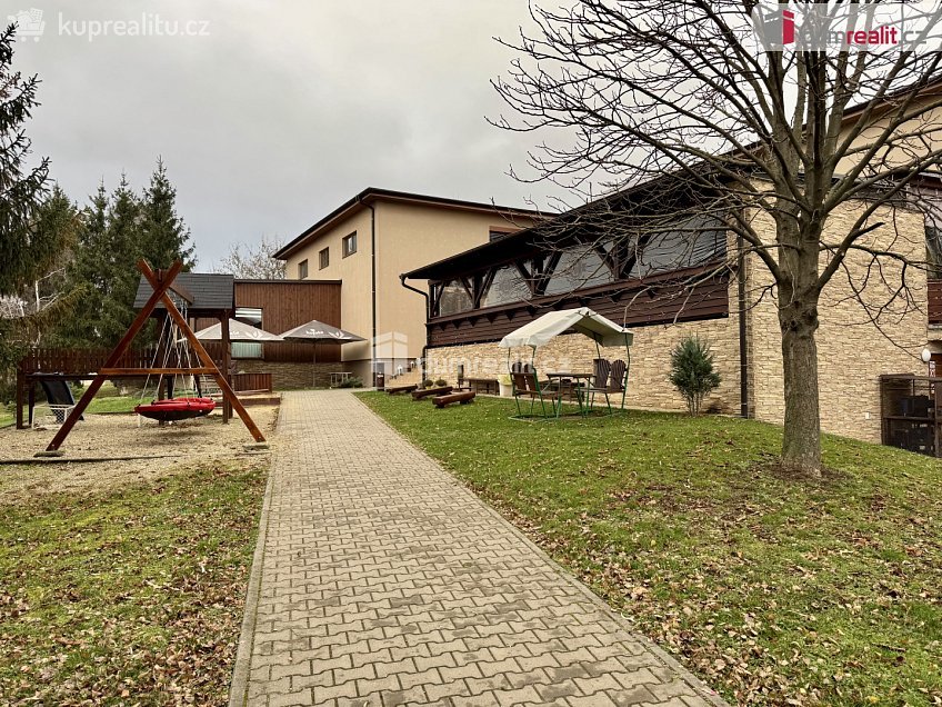 Pronájem  restauračního zařízení 908 m^2 Topolná, Topolná 