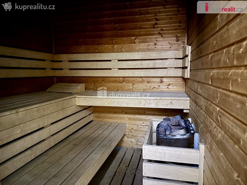 Pronájem  restauračního zařízení 908 m^2 Topolná, Topolná 