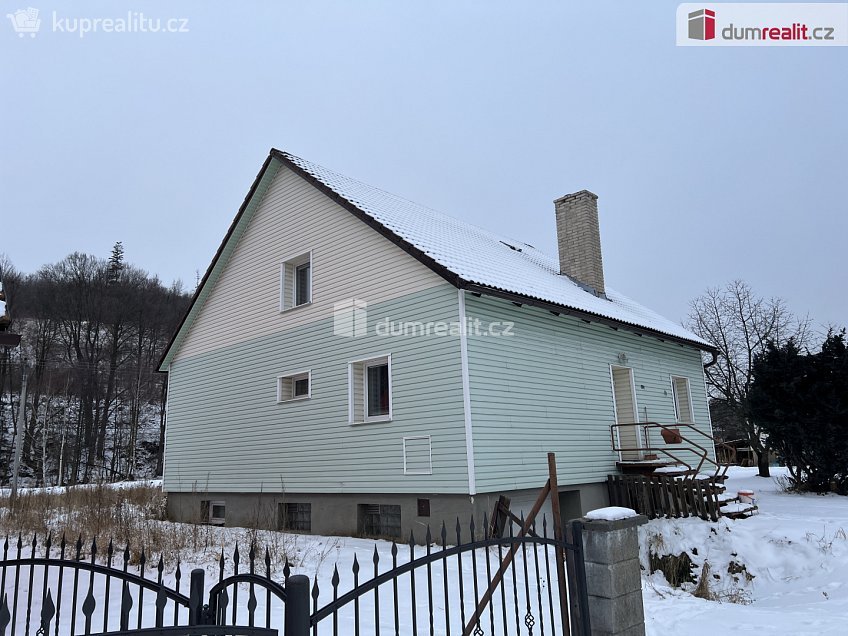 Prodej  rodinného domu 614 m^2 Karlovice, Karlovice 