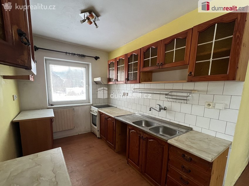 Prodej  rodinného domu 614 m^2 Karlovice, Karlovice 