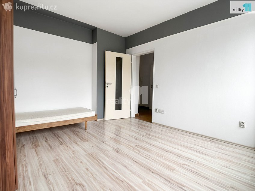 Pronájem bytu 1+1 30 m^2 Bayerova, Přerov 