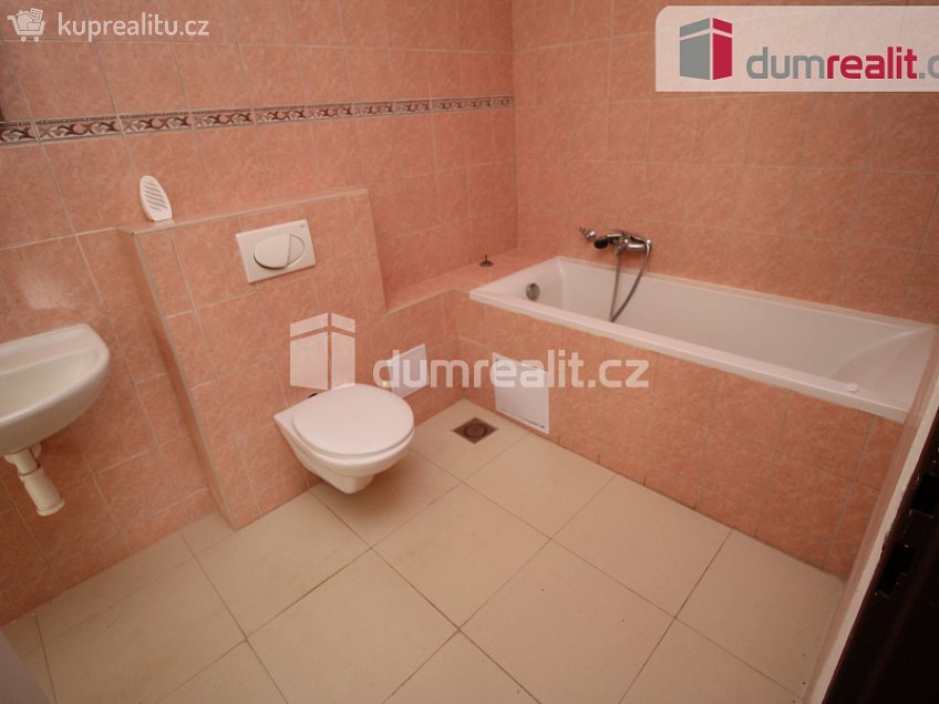 Pronájem bytu 2+kk 65 m^2 Pod Panoramou, Mariánské Lázně 