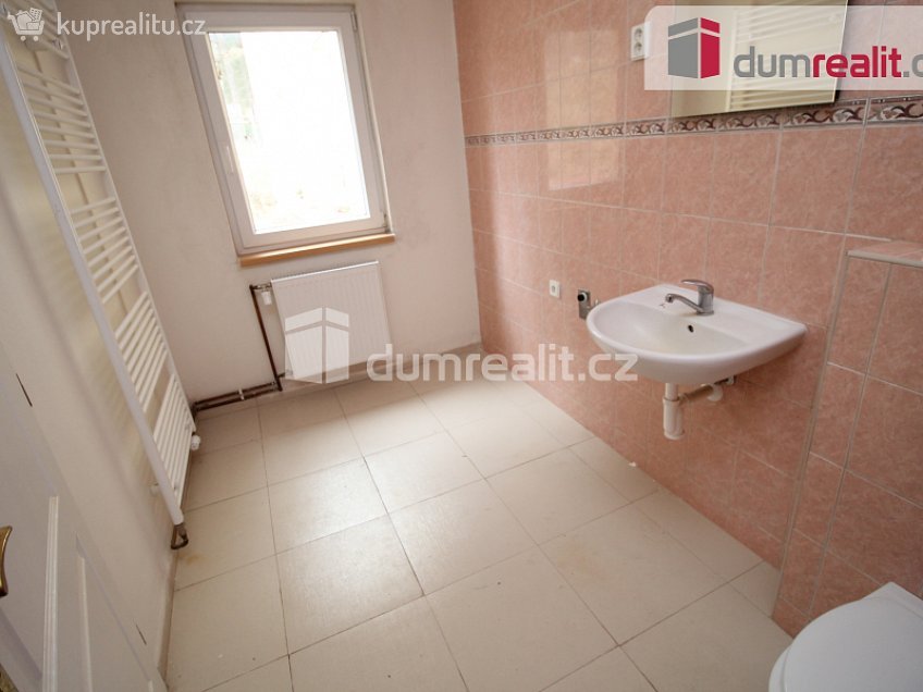 Pronájem bytu 2+kk 65 m^2 Pod Panoramou, Mariánské Lázně 