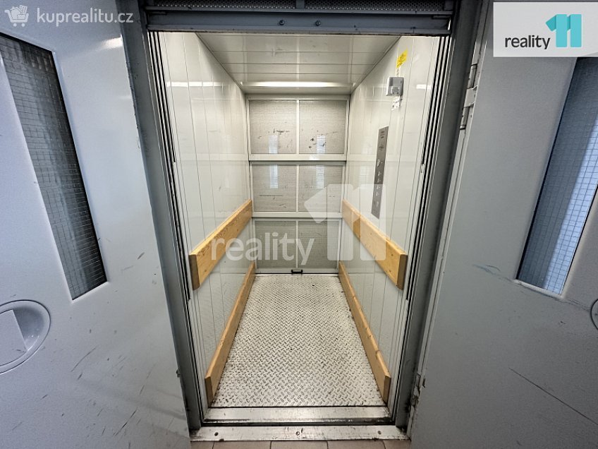 Prodej  ubytovacího zařízení 844 m^2 Sokolská, Česká Lípa 