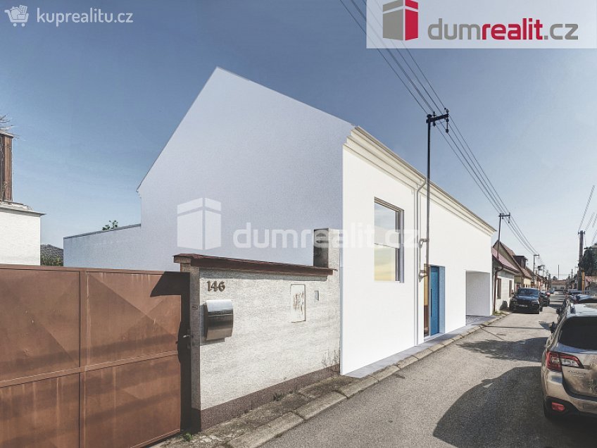 Prodej  rodinného domu 191 m^2 Čelakovského, Veltrusy 