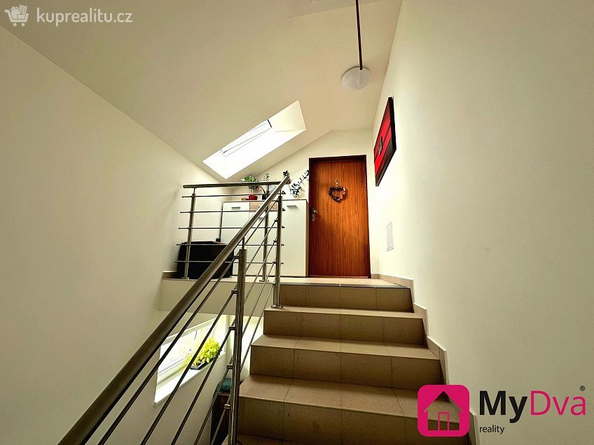 Prodej bytu 3+kk 77 m^2 Staré vinice, Znojmo 