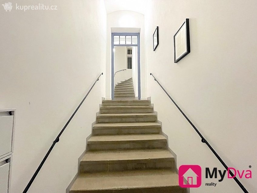 Pronájem bytu 1+kk 25 m^2 Lužická, Znojmo 