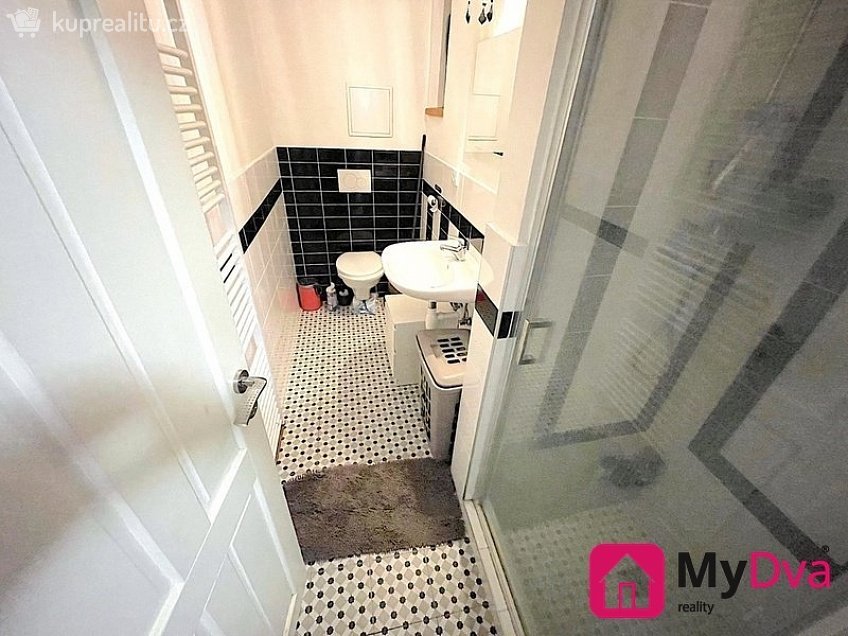 Pronájem bytu 1+kk 25 m^2 Lužická, Znojmo 