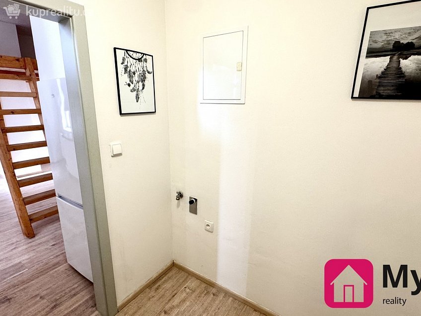 Pronájem bytu 1+kk 25 m^2 Lužická, Znojmo 