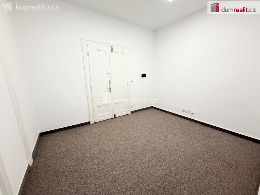 Pronájem  kanceláře 23 m^2 Vodičkova, Praha 2 