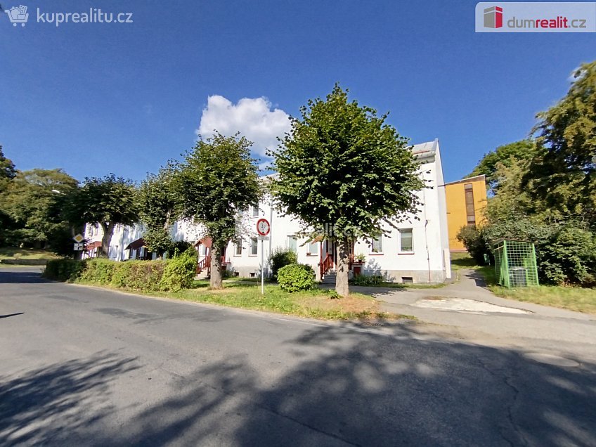 Prodej bytu 1+1 35 m^2 Poštovní, Nejdek 